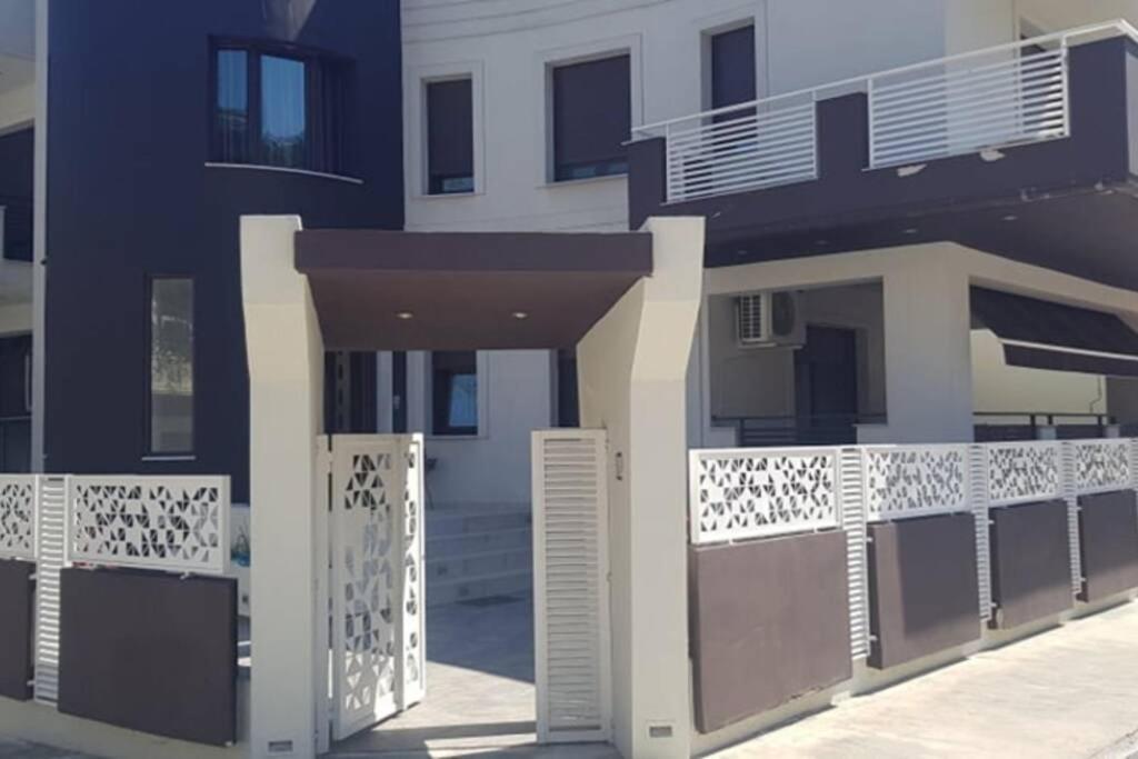 Aretoysa Center Luxury Suites 2 Nea Peramos (Macedonia) Exterior foto