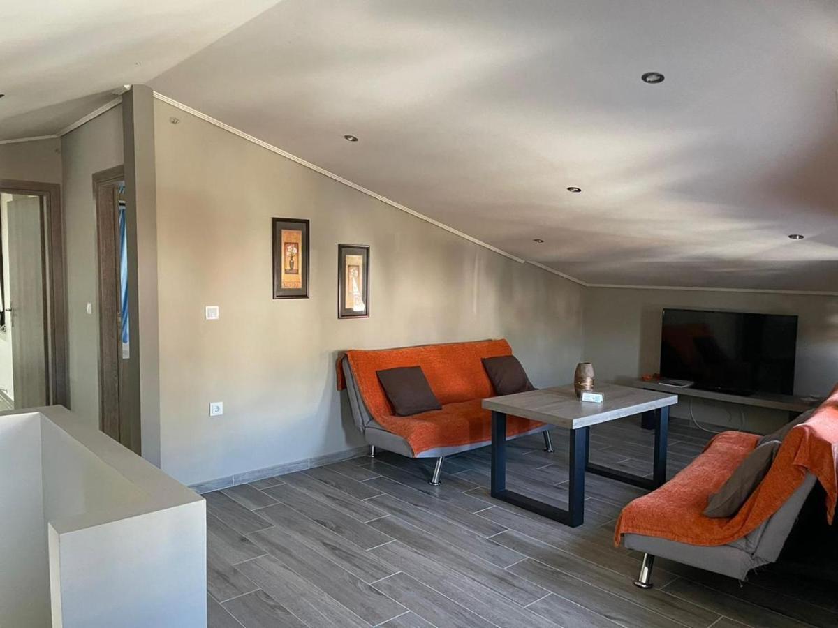 Aretoysa Center Luxury Suites 2 Nea Peramos (Macedonia) Exterior foto